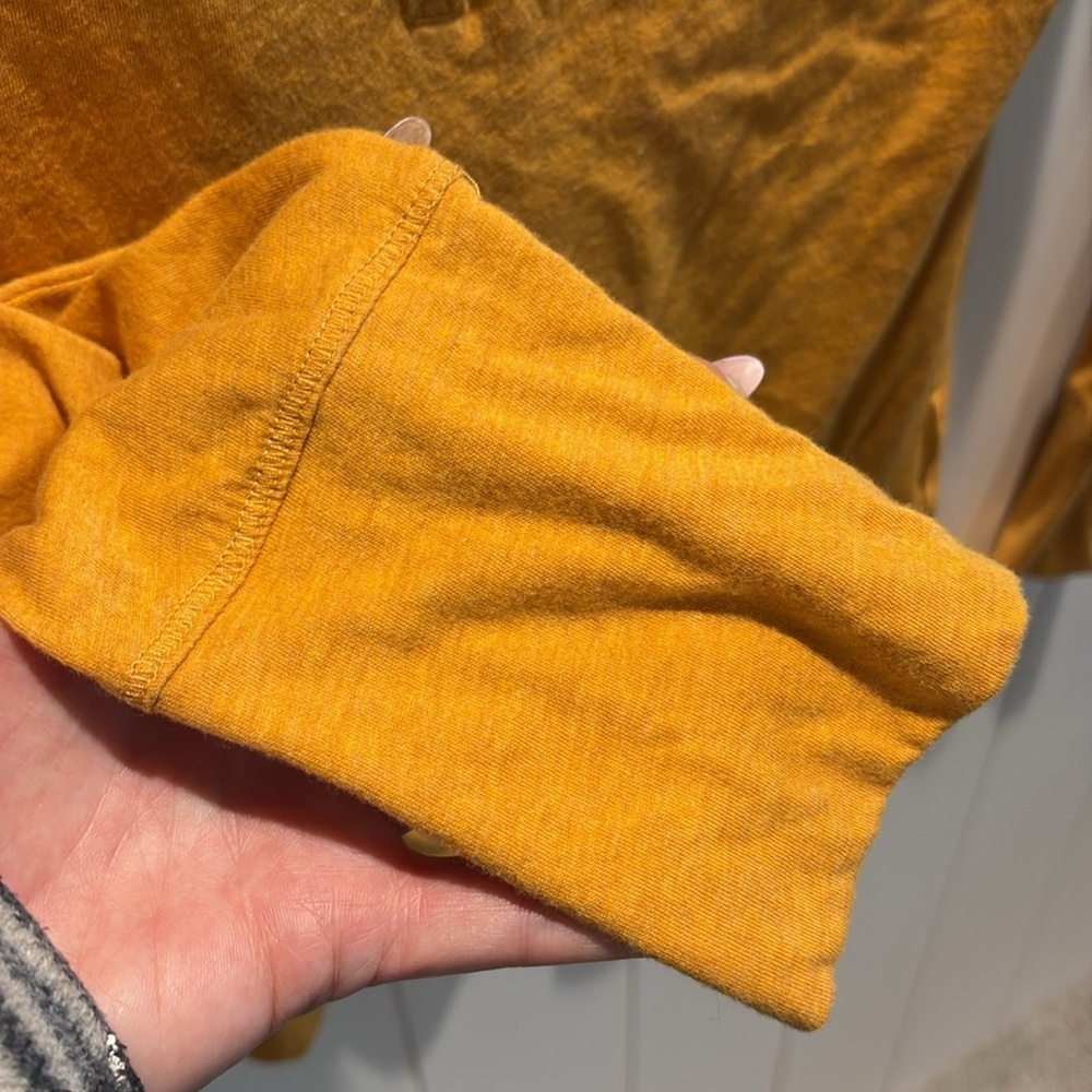 LOGG Women's Mustard Long Sleeve Henley style snap front Top scallop L - Picture 5 of 7